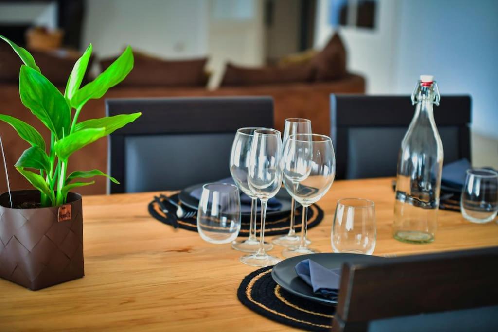 Grand Appartement De Haut Standing En Centre-Ville モンリュソン エクステリア 写真