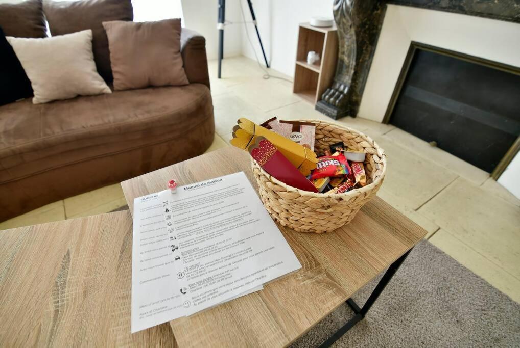 Grand Appartement De Haut Standing En Centre-Ville モンリュソン エクステリア 写真