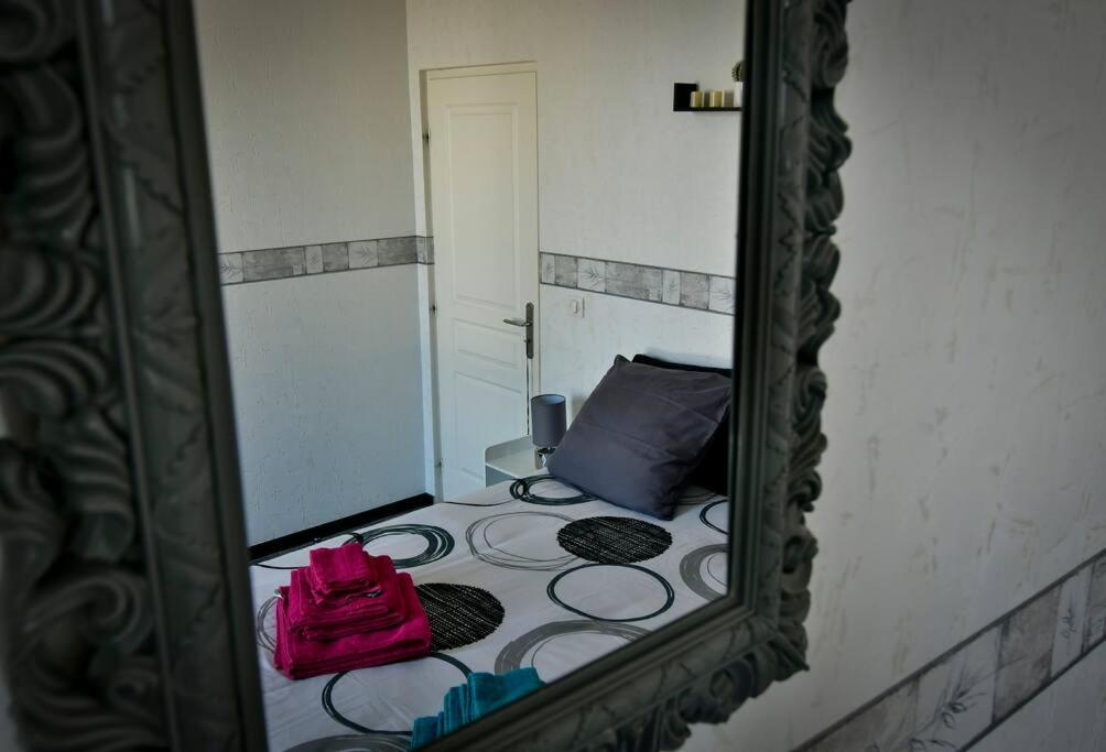 Grand Appartement De Haut Standing En Centre-Ville モンリュソン エクステリア 写真
